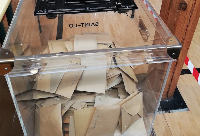 Pour nos libertés et contre les discriminations, faisons front démocratique face à l’extrême-droite !